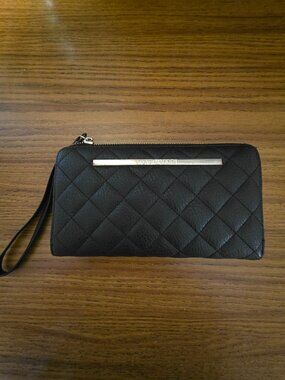 Steve Madden Black Quilted Zip Around Wallet Wristlet